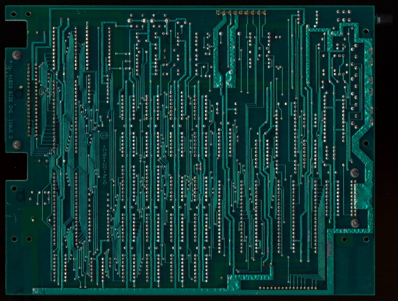 File:Dragon 32 PCB Bottom (PN41503 Issue3).jpg